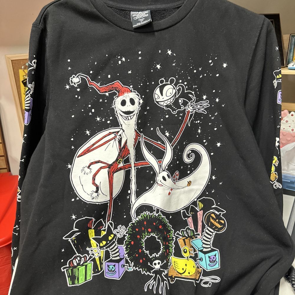 Hot topic‎ Disney The Nightmare Before Christmas Sweatshirt pullover men size L